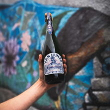 Load image into Gallery viewer, Van Hunks MCC Brut Sparkling Wine 750ml - The Savanna